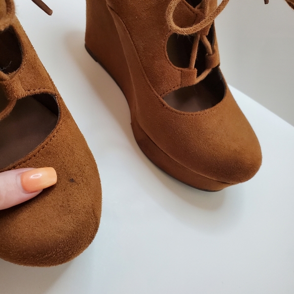 Y•Not? Camel Lace Up Platform Wedge Sz 8.5 - Picture 5 of 14